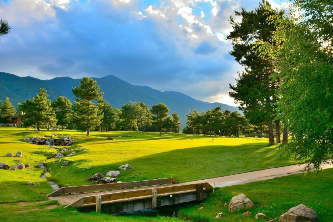 Pirin Golf Hotel Private Studios - Sani, Bansko رازلوغ المظهر الخارجي الصورة